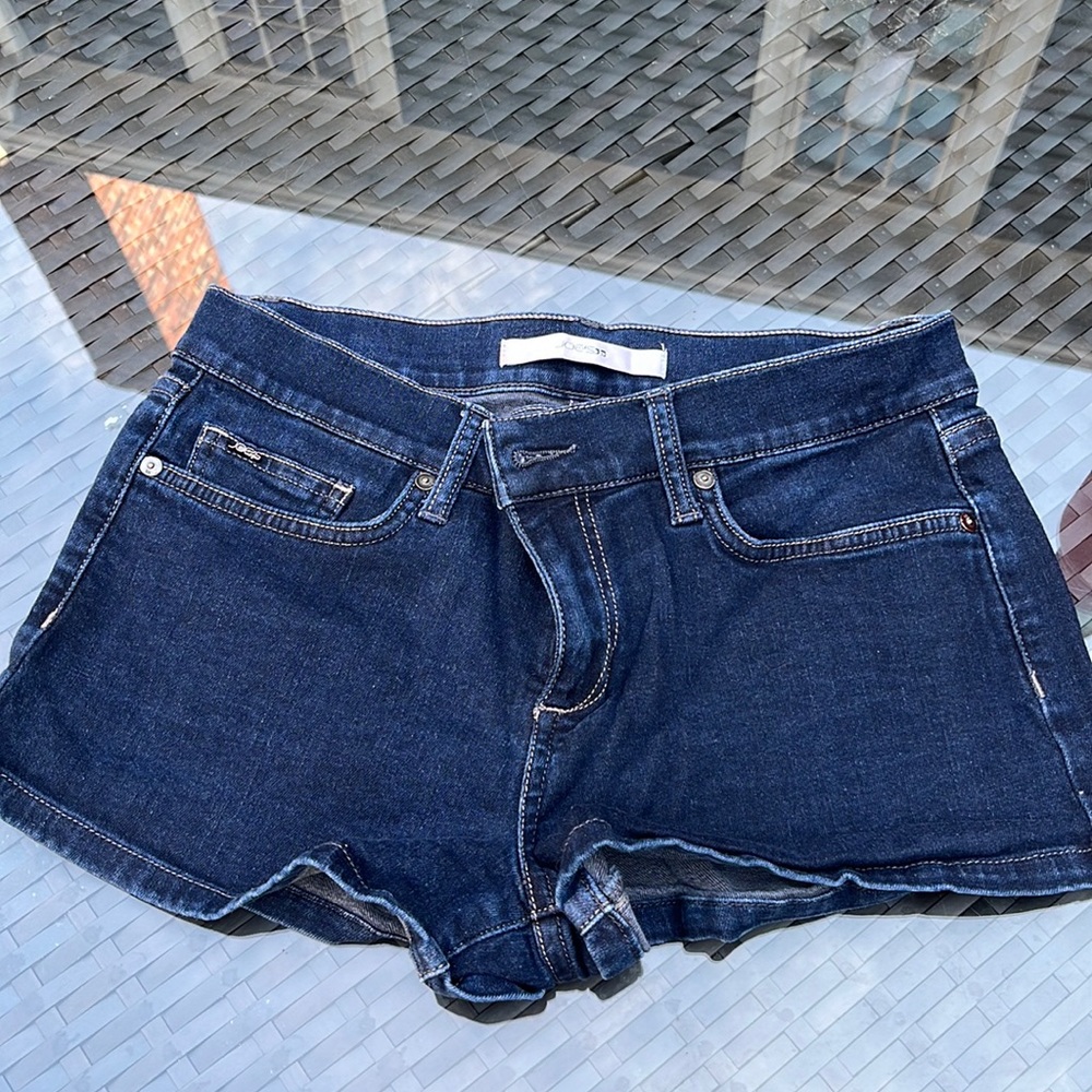 Joes Jeans 3” jean shorts in like new condition.